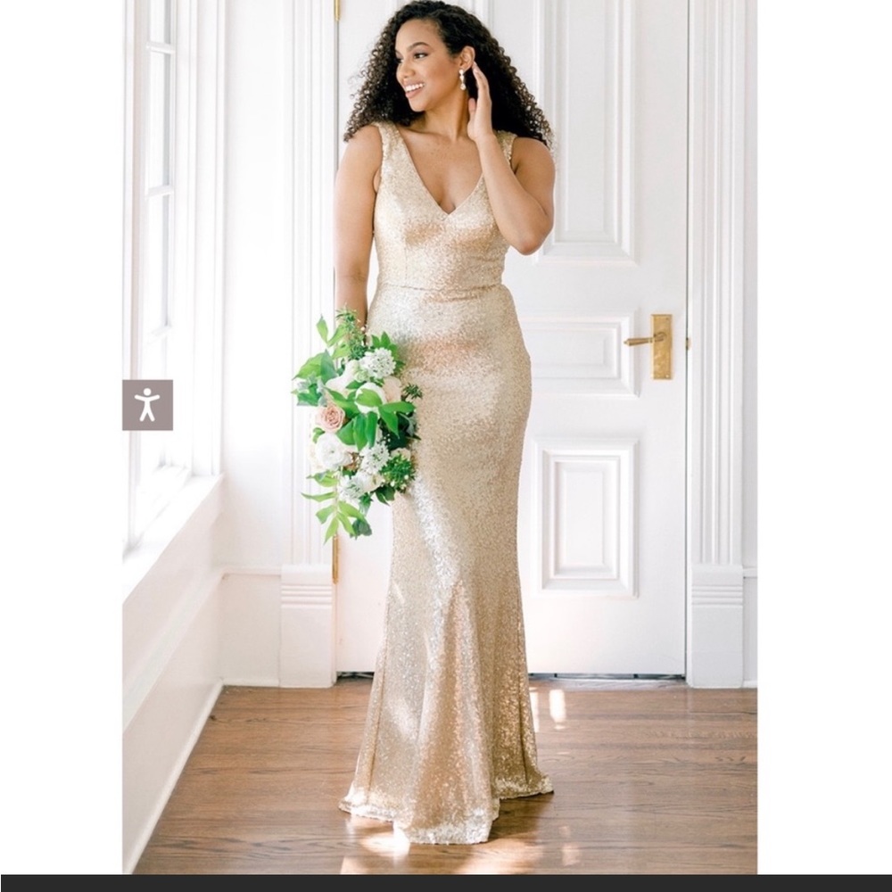 Revelry champagne gold size 10 Dakota